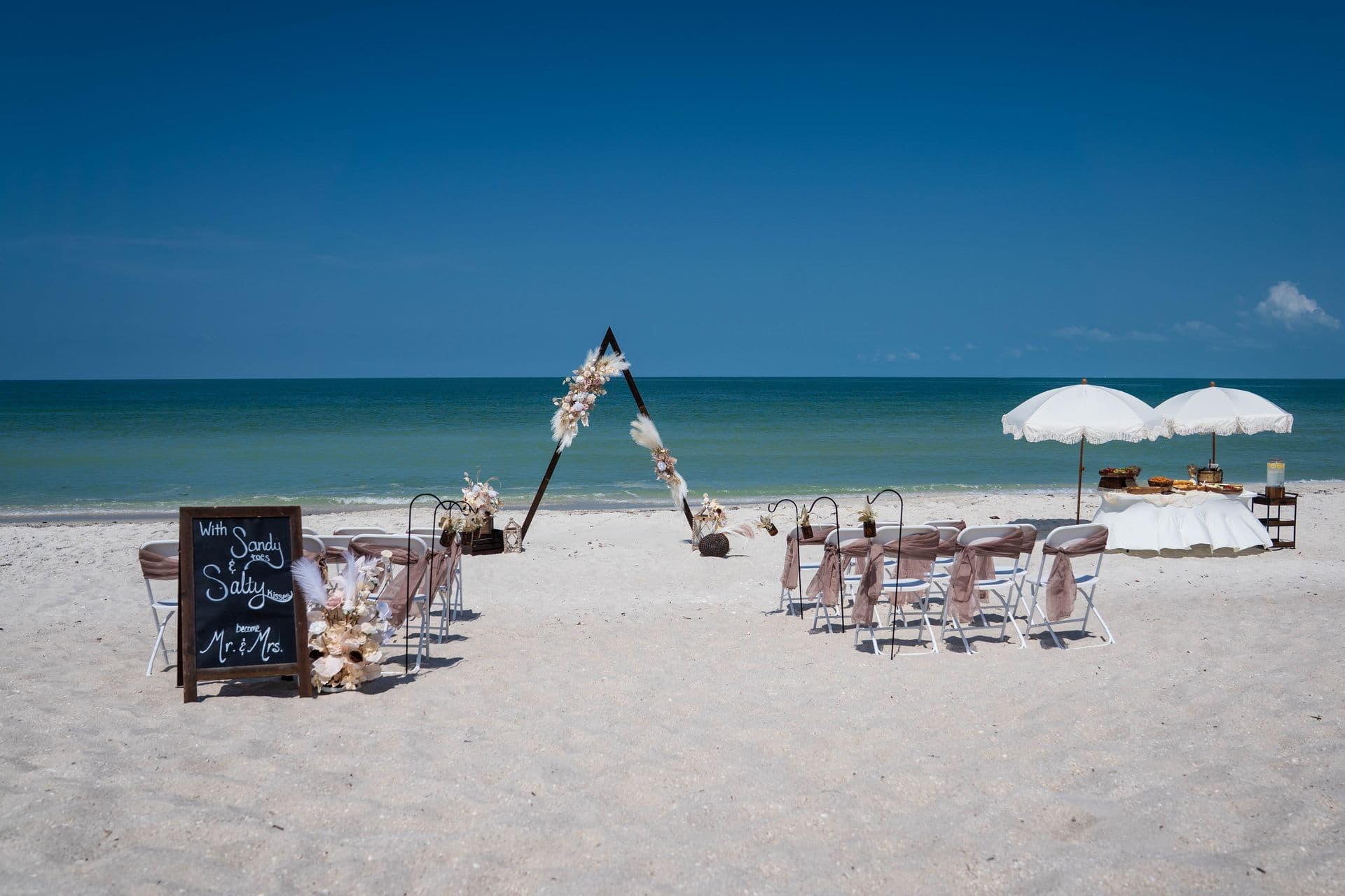 Orlando Florida Destination Wedding Guide: Beyond the Theme Parks